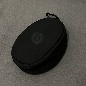 Black Beats Headphone Case